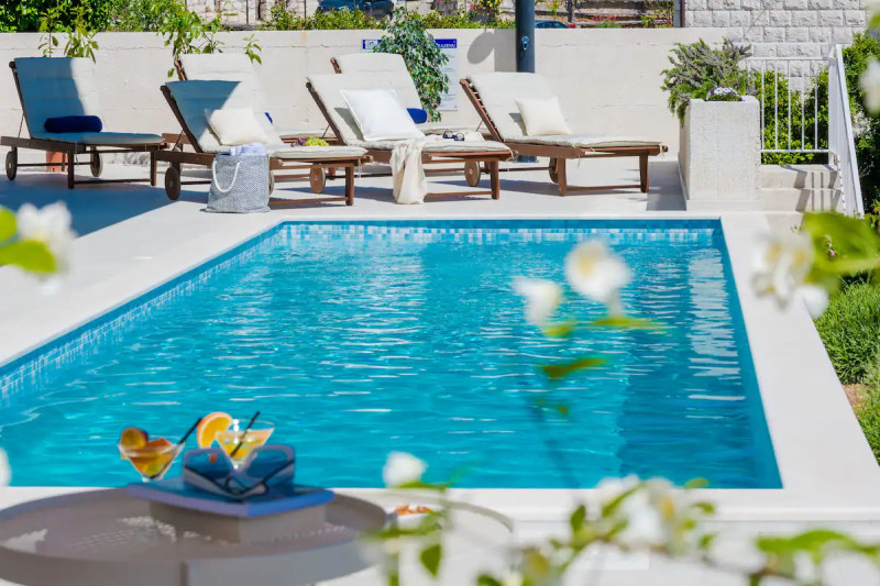 Dubrovnik bazen Orasac 2 - veća slika