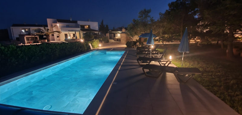 Pag luksuzni bazen 2