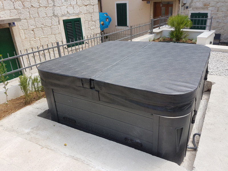 Jacuzzi s pokrovom Passion Spa