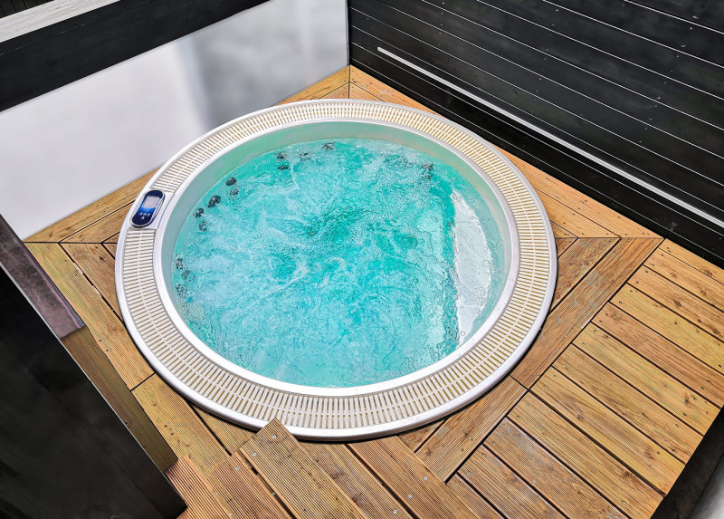 Jacuzzi ugradbeni okrugli Canadian Spa Enna