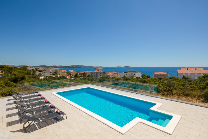 Bazen Zečevo s pogledom